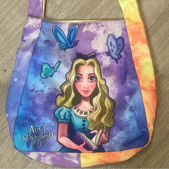 164-You Are Magical 🐰 Disney Park Alice in Wonderland - Picture 6 of 13